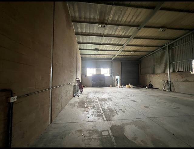 374M² WAREHOUSE TO LET IN KYA SANDS